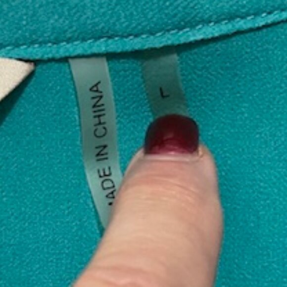 Soft Surroundings Large long Rolltab Sleeve 1/4 Button Down Floral Tunic - Picture 7 of 7